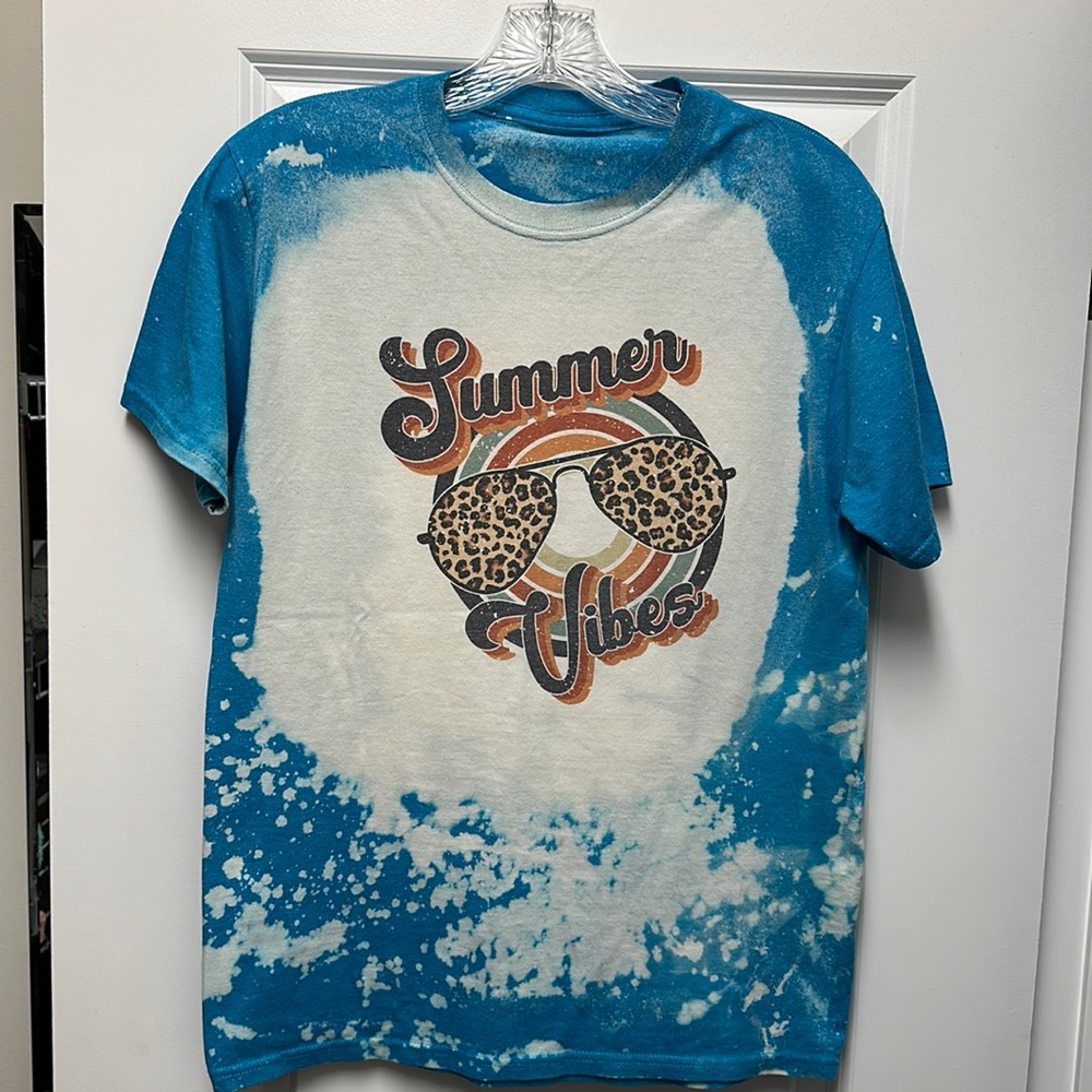 Boutique bleached tee shirt. Worn a few times. Size small